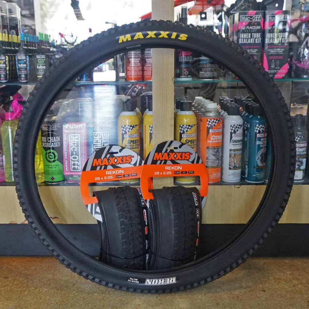 Folding Bead vs Wire Bead Tires Bikes Palm Beach